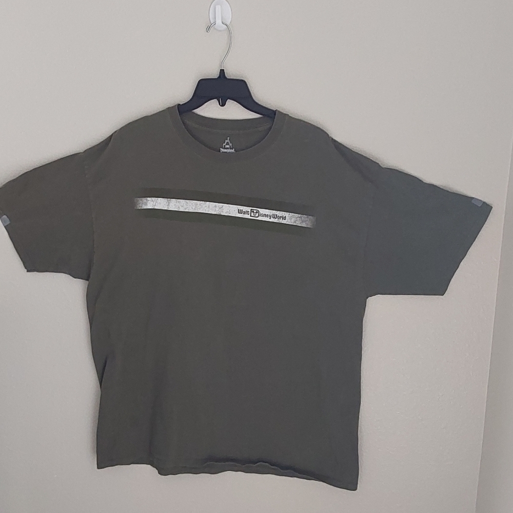 Disney‎ CLASSIC OLIVE GREEN SHORT SLEEVES T SHIRT  SIZE 2XL